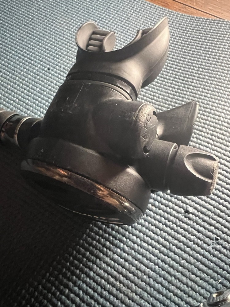 atomic aquatics regulator Z3 Used