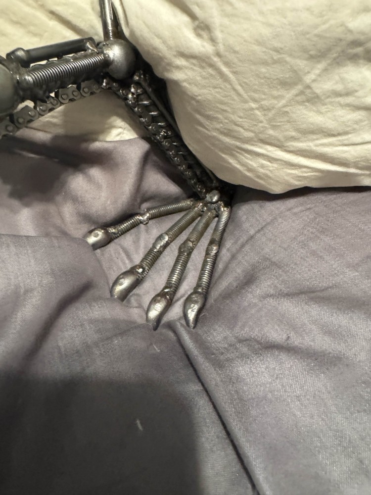 metal sculptures alien