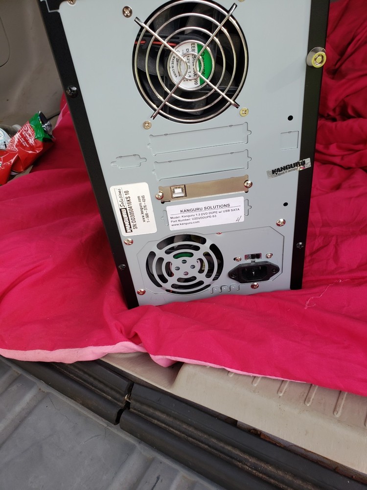 Disc Makers kANGURU SOLUTION-4 CD/DVD Duplicator Tower 1 -to-3