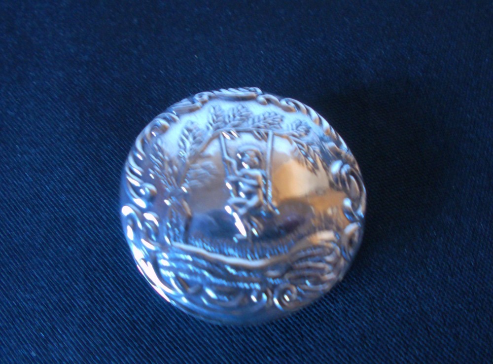 SOLID SILVER Beautiful Pill Pot Patten On Both Sides Perfect Condition