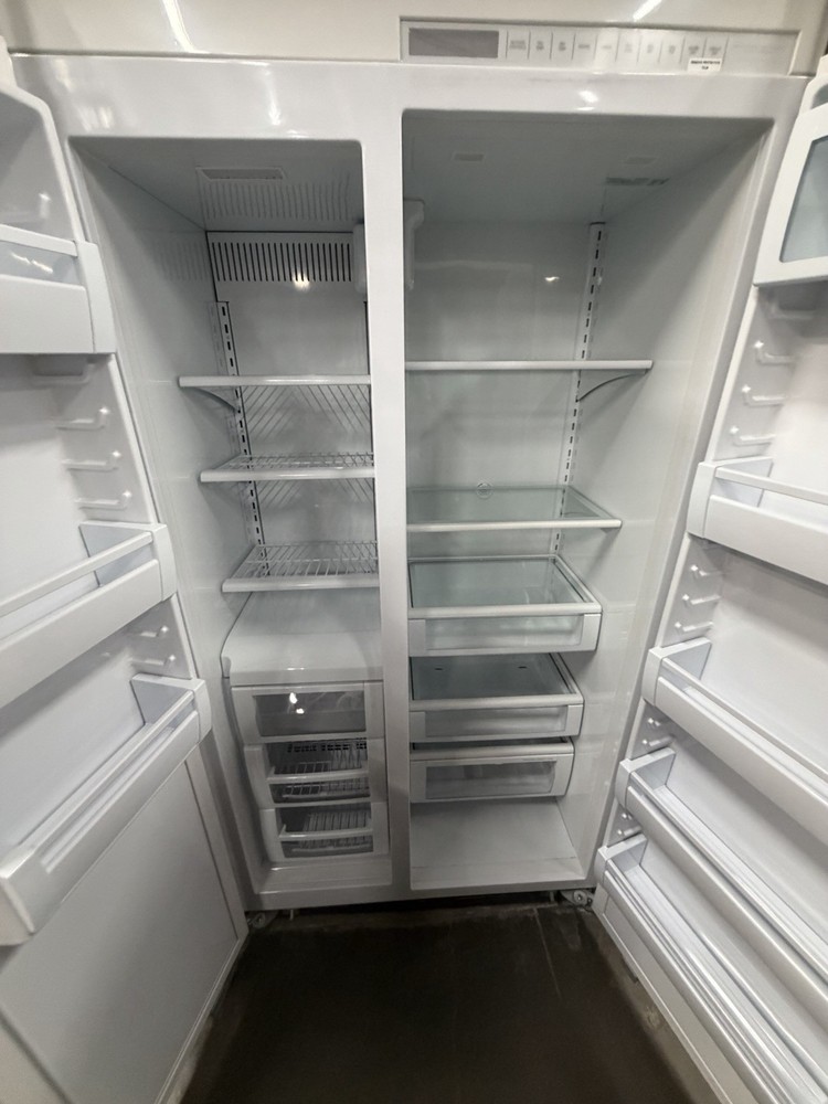 Viking Professional 42 Refrigerator - VCSB5423SS Scratch Dent Make Offer