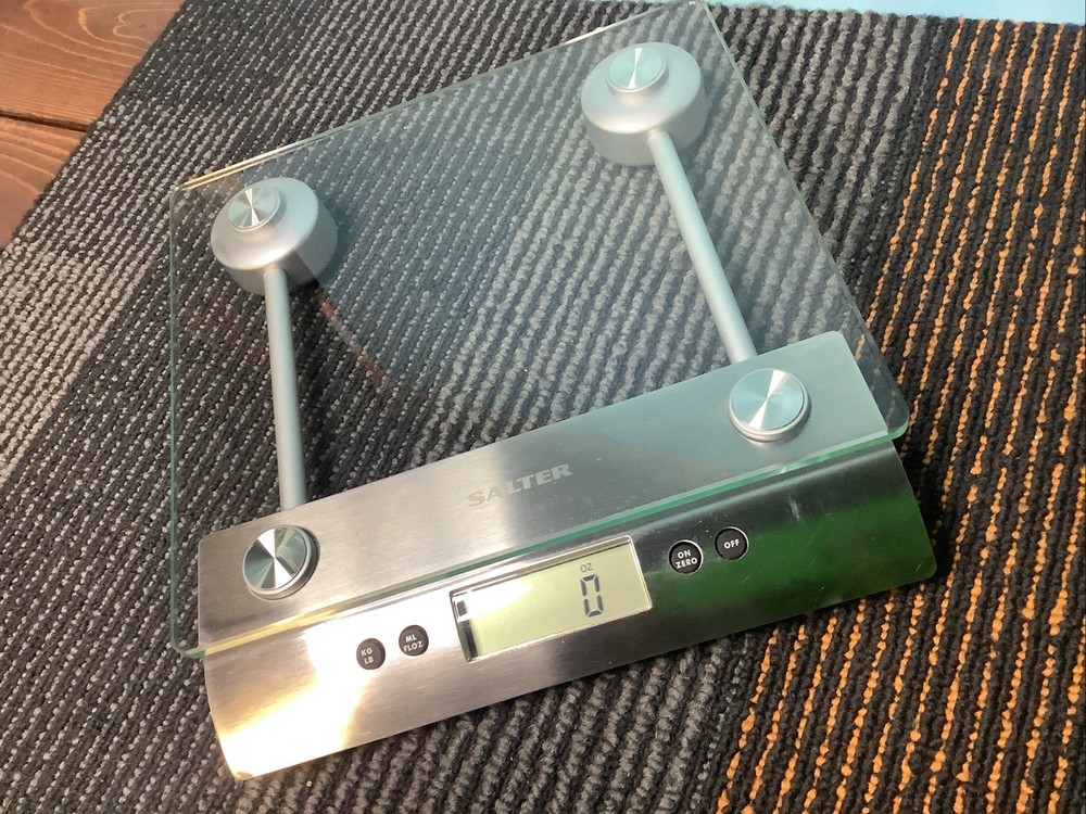 Salter 3003 High Precision Aquatronic Scale w/ Liquid Measuring Feature