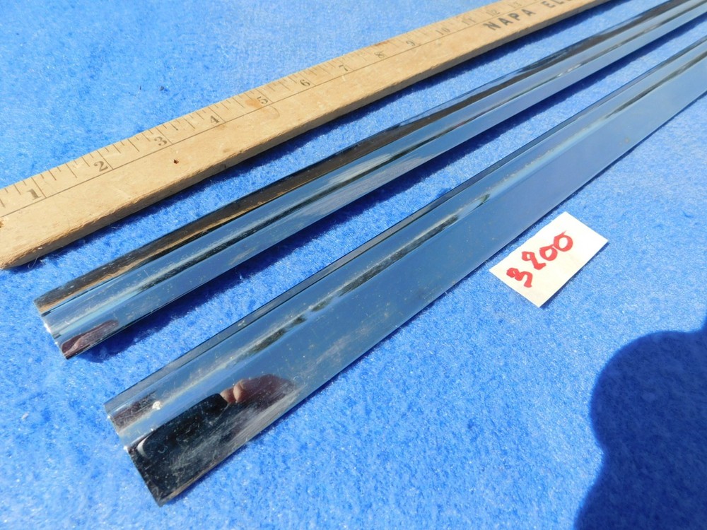 Wurlitzer 3200 Selector Display Window Casting # 130660 - one pair good chrome