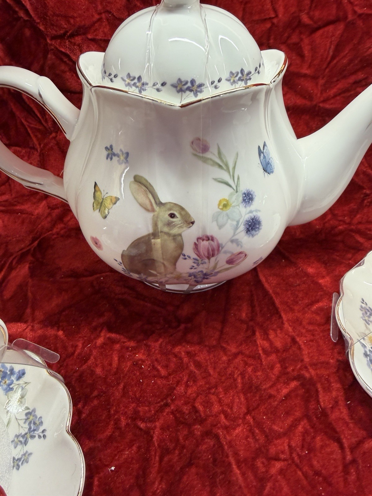 Grace Teaware Fine Porcelain Teapot 36oz Easter Bunny W/2 Cups & Saucers NEW