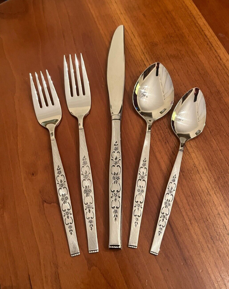 Oneida SPANADA  WmA Rogers Premier Stainless Flatware - Choice