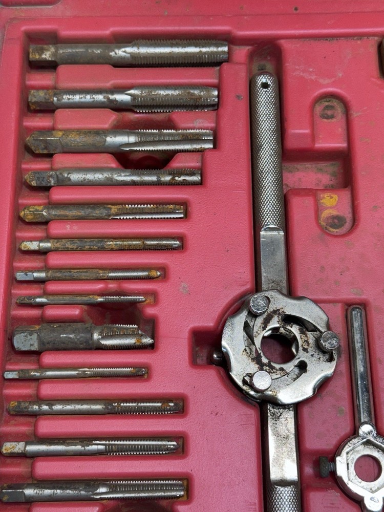 Mac Tools 76-Piece Tap and Die Set - Missing Pieces READ BELOW