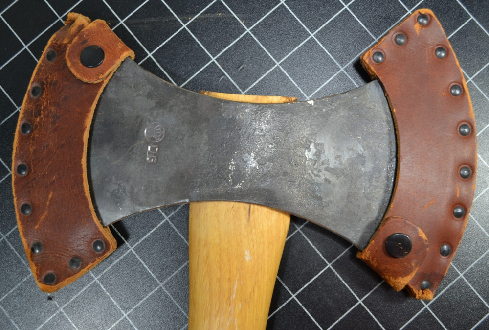 GRANSFORS BRUK - COMPETITION THROWING AXE - #490 - PRIMA HICKORY HANDLE
