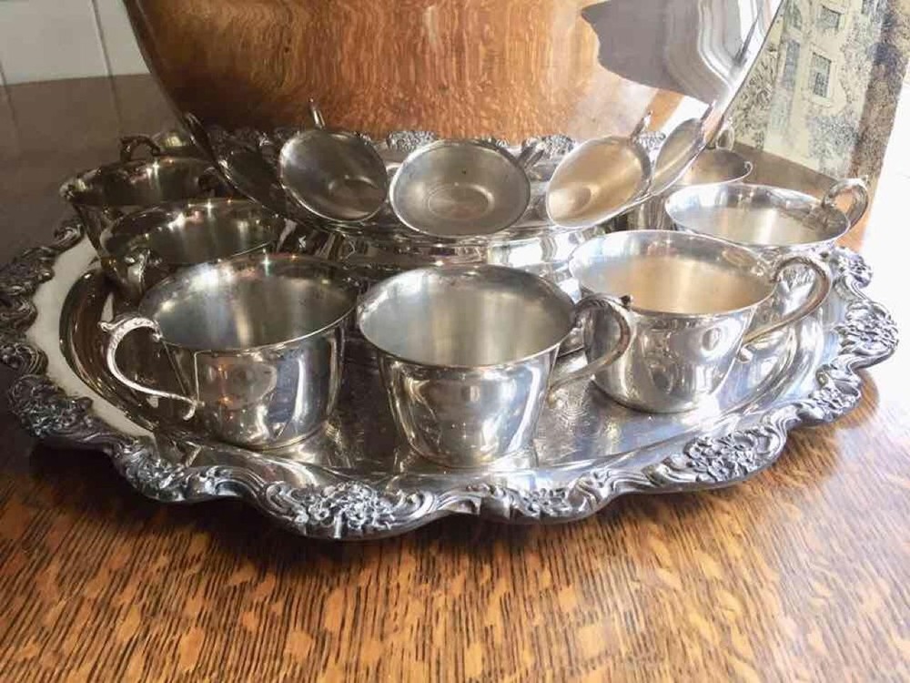 Towle Silverplate Punch Bowl Matching Tray & 9 Cups Mugs Ladle Grape Vine Design