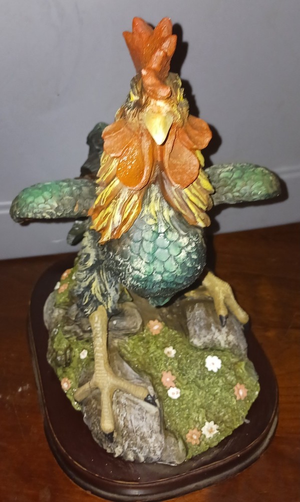 rooster figurine decor
