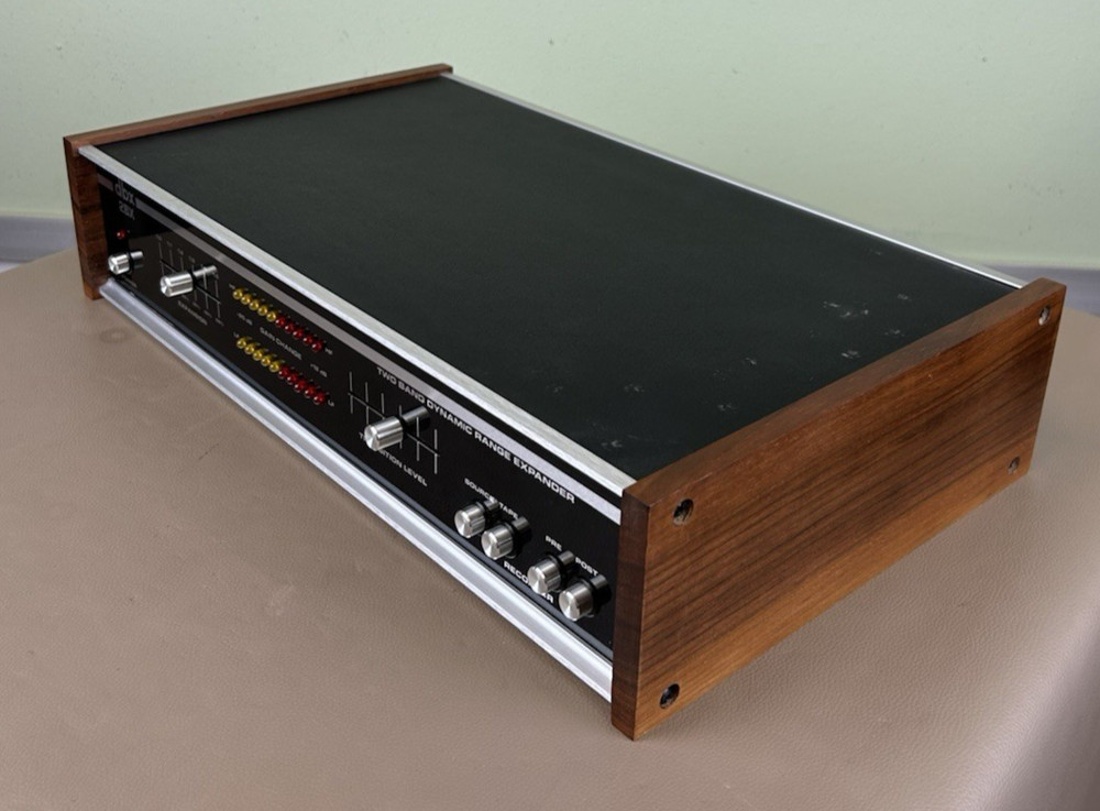 DBX 2BX TWO BAND DYNAMIC RANGE EXPANDER