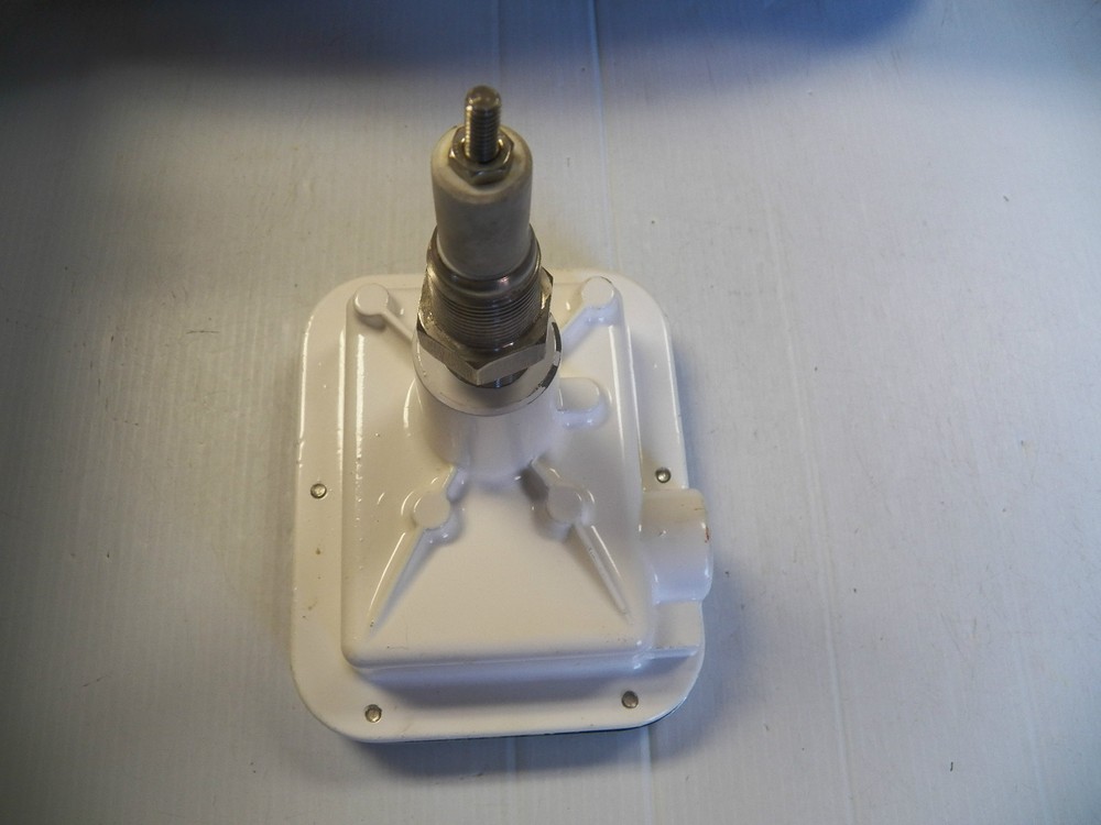 BINDICATOR RADAR TRACKER LCR3IG3AA100A 24VDC 3/4" NPT