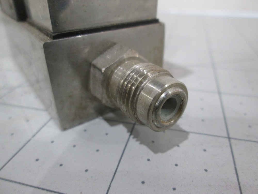 Unit, UFC-1000, Mass Flow Controller, B2H6, 100 SCCM, Used