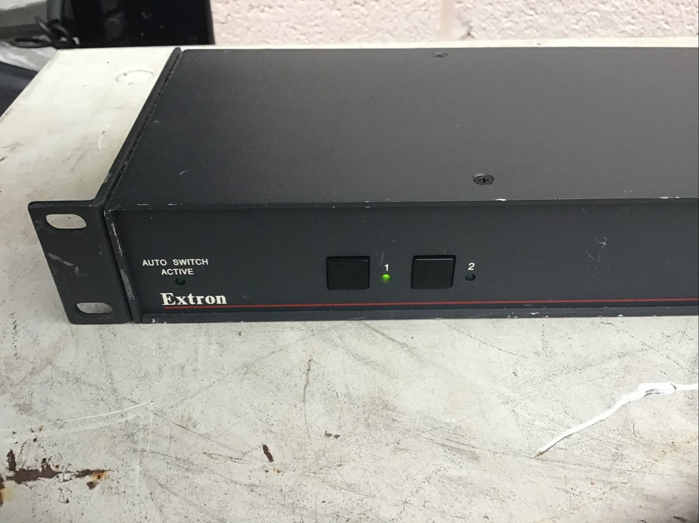 Extron SW2 VGA DA2 AF R Rack/Podium Switcher