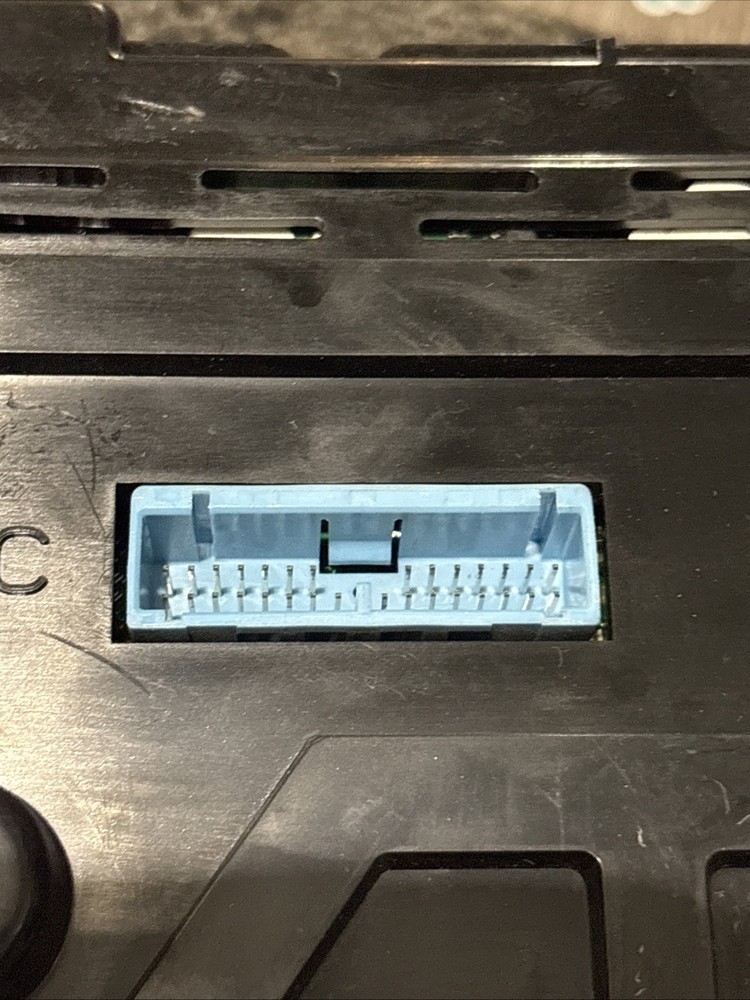 Volvo VNL Speedometer Instrument Cluster Missing P/N