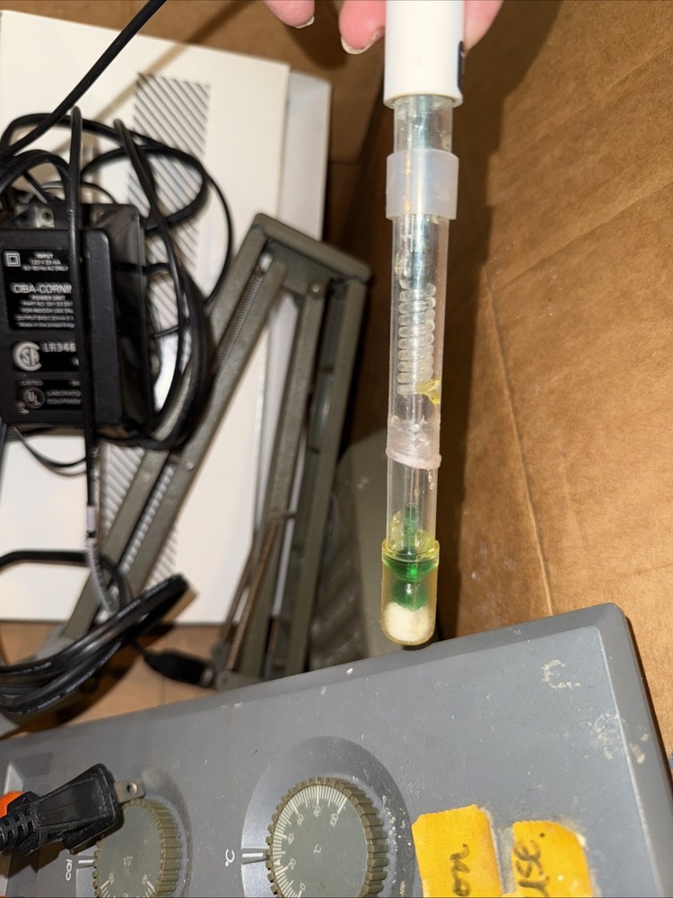 STEM Corning pH Meter 220 with plug, accepts Batteries (not included)& Electrode