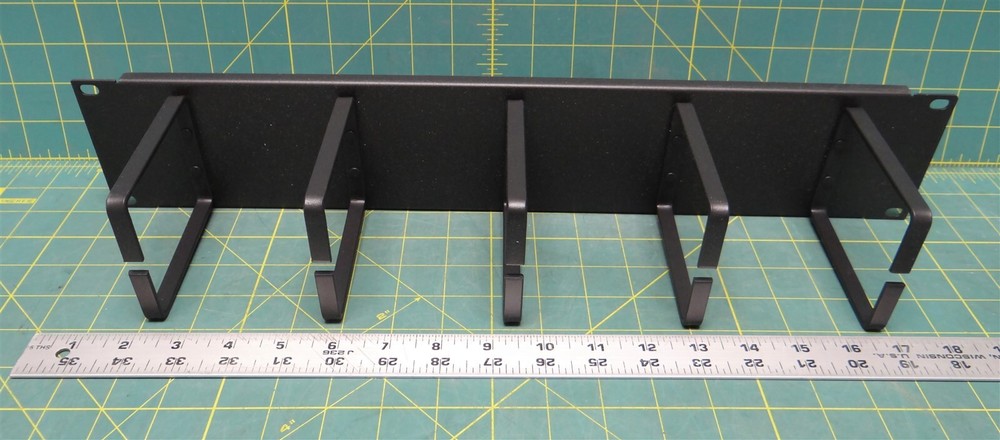 Signamax CMP-350-A Cable Management Panel w/Distribution Rings