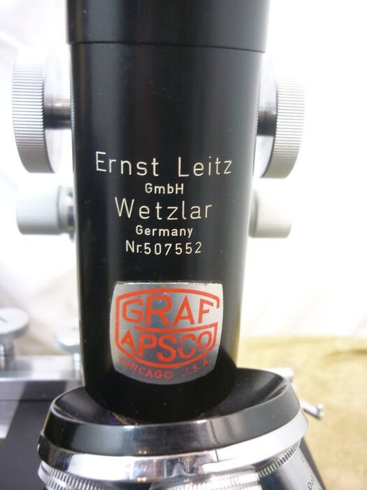 Ernst Leitz Wetzlar Microscope GmbH Nr 507552 + Case 25J018