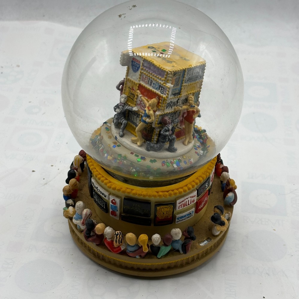 Snow Globe dancers themed free Ship ⭐