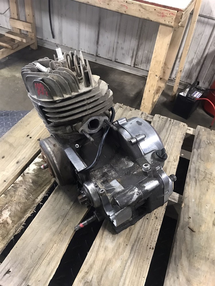 73 Suzuki TS 250 TS250 engine motor