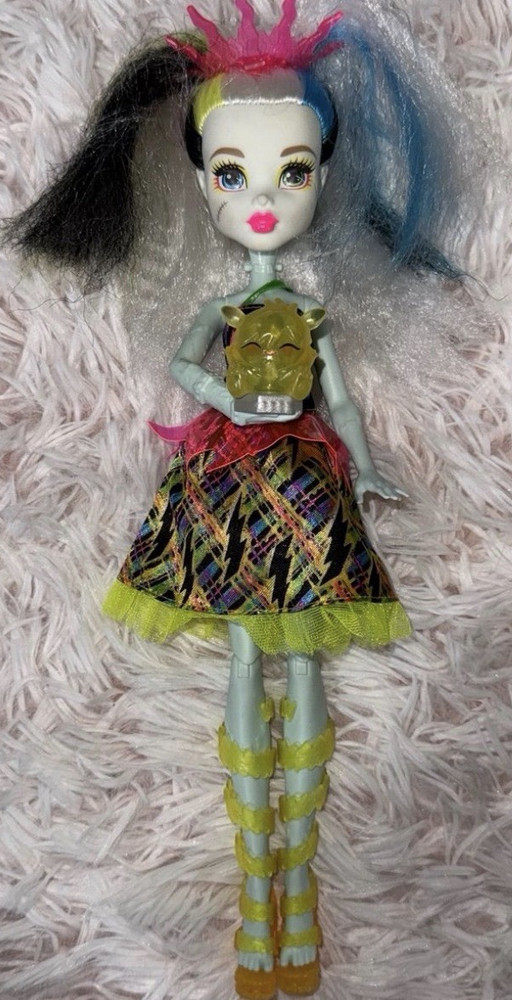 Monster high frankie 2016 voltage electrified doll
