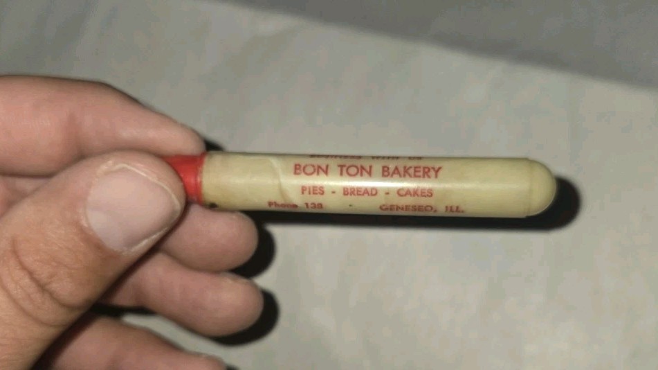Bon-Ton Bakery Geneseo Illinois Advertising Nail File