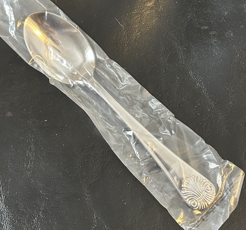 William Roberts Williamsburg Shell Stainless Flatware 18/10 Teaspoon 6-1/4" NEW