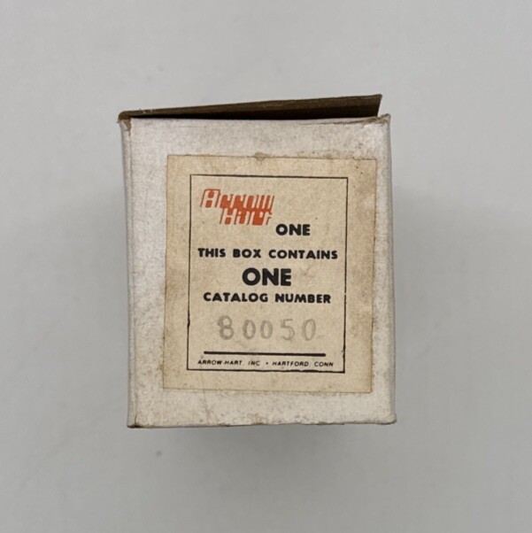 NOS ARROW HART 80050 PORCELAIN PUSHBUTTON SWITCH DOUBLE POLE