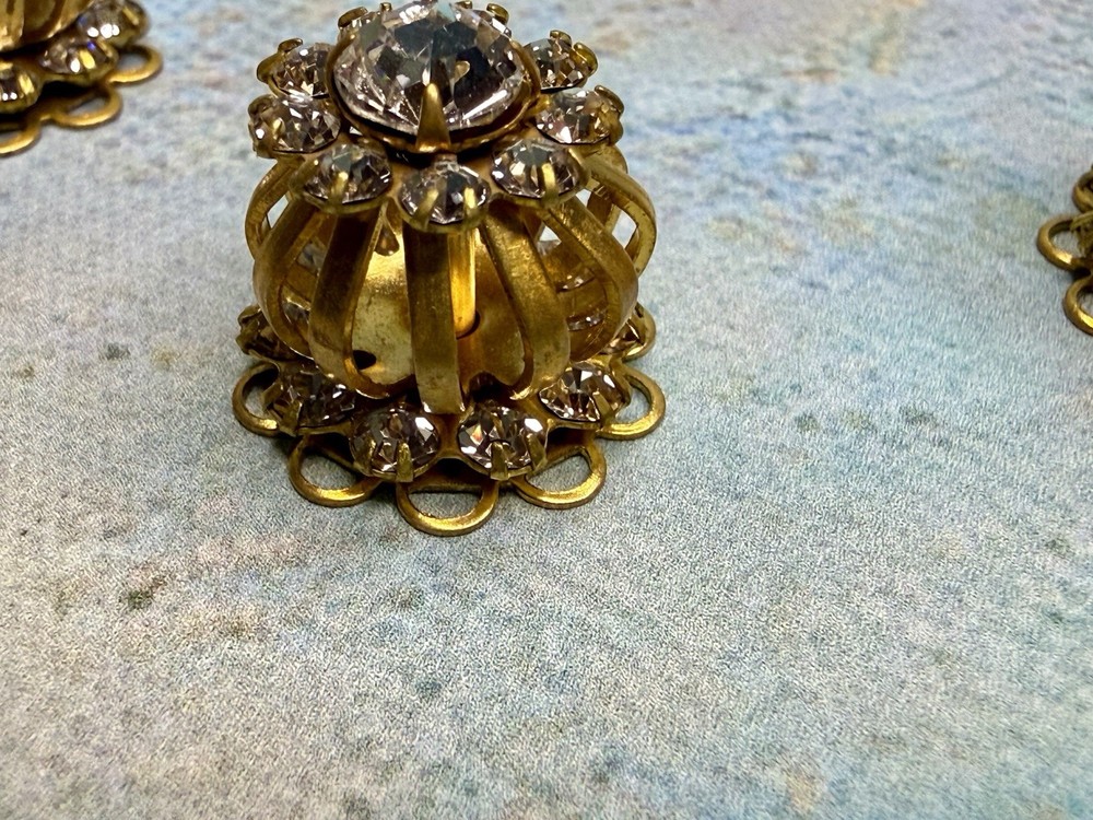 7 Exquisite Swarovski Components