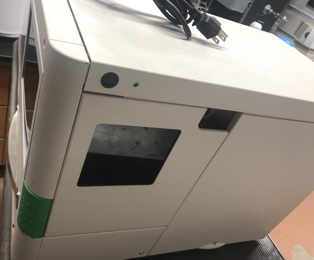 Waters/Thar 840 HPLC/SFC Liquid Autosampler - Tested and Working