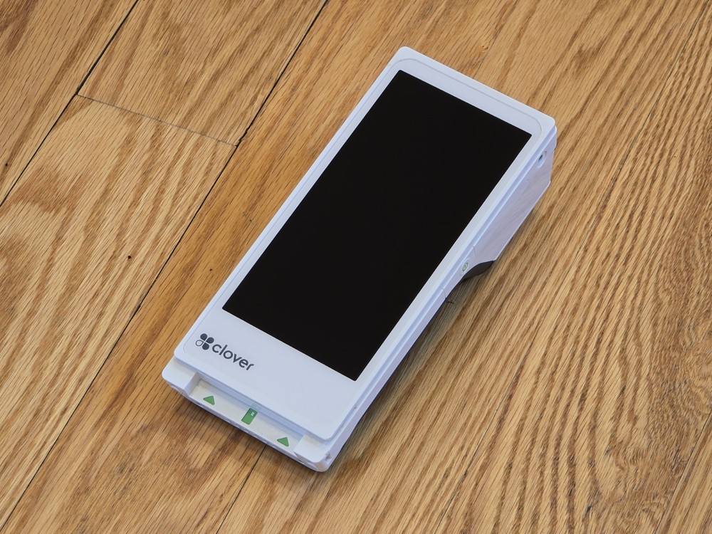 Clover Flex C405 Handheld POS Management System w/ Receipt + Scanner
