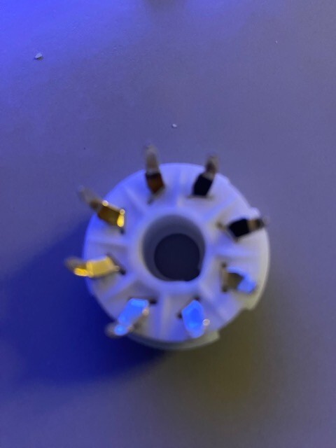 TUBE SOCKET - 8 Pin Octal Ceramic - PCB Mnt - Gold - (1pc) Euro Style