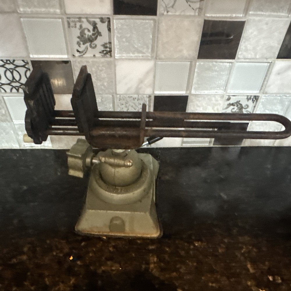 Panavise" Light Duty Multi-Angle Vise