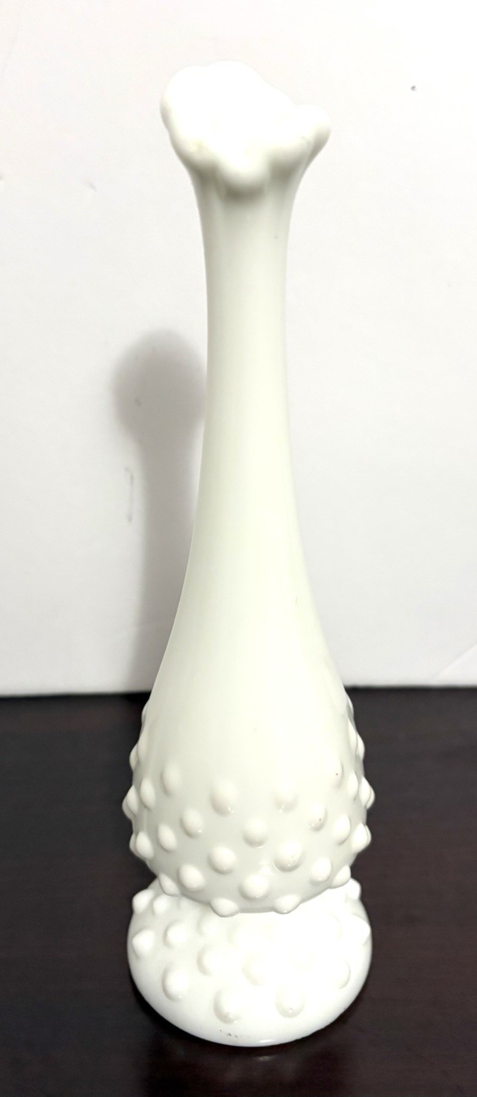 Vintage Fenton Milk Glass Hobnail Bud Swung Vase Approx 8.5” Tall Fluted