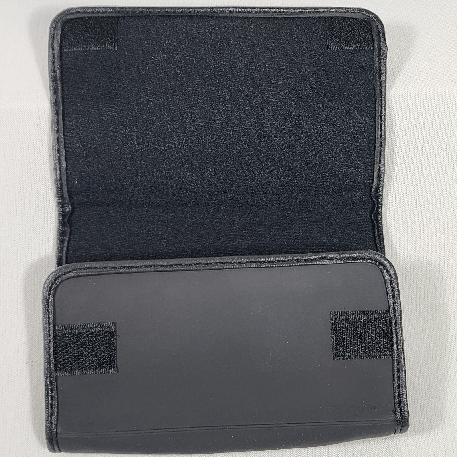 Grundig YB 300PE AM/FM 13 Band SW Shortwave Radio Works