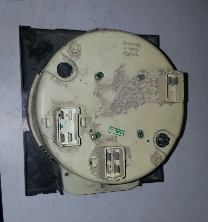 VOLVO INSTRUMENT SPEEDING CLUSTER