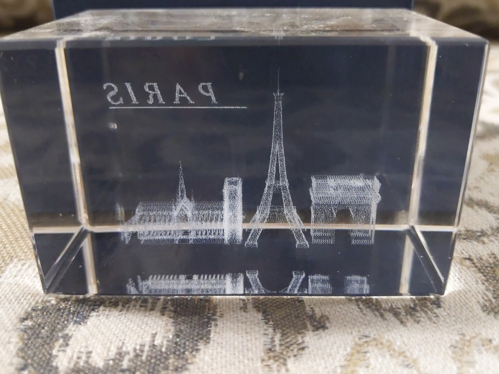Paris Hologram