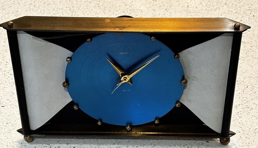 Smiths Art Deco Mantle Clock ( Missing Glass, Untested )