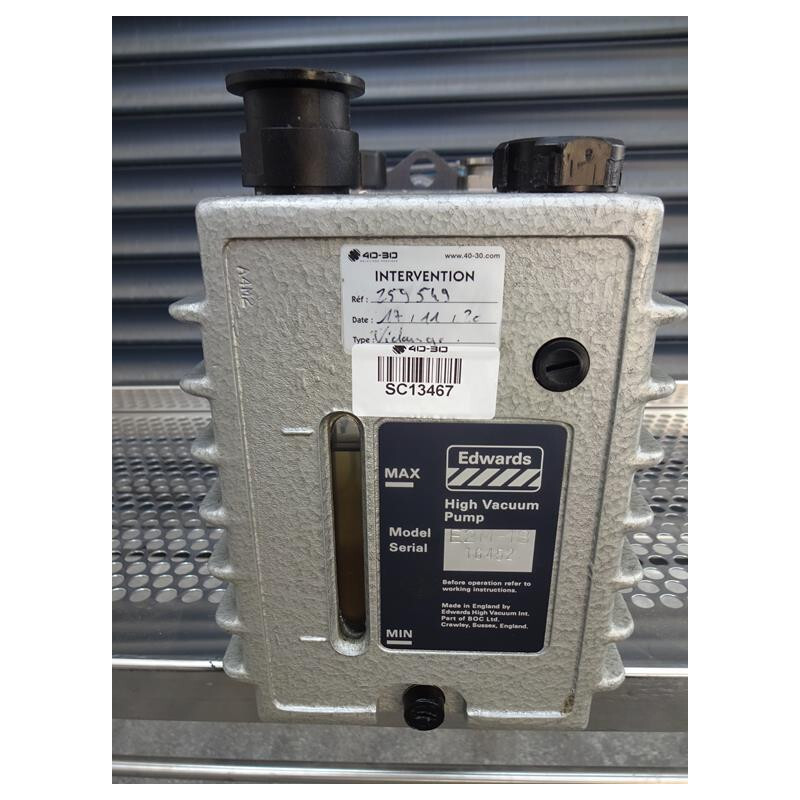 ROTARY VANE VACUUM PUMP EDWARDS E2M18