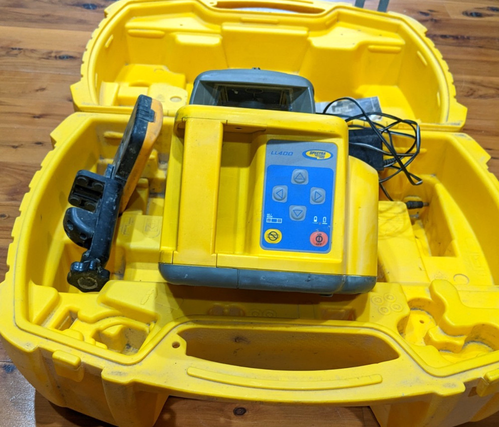 Spectra Precision Laser LL400 Used