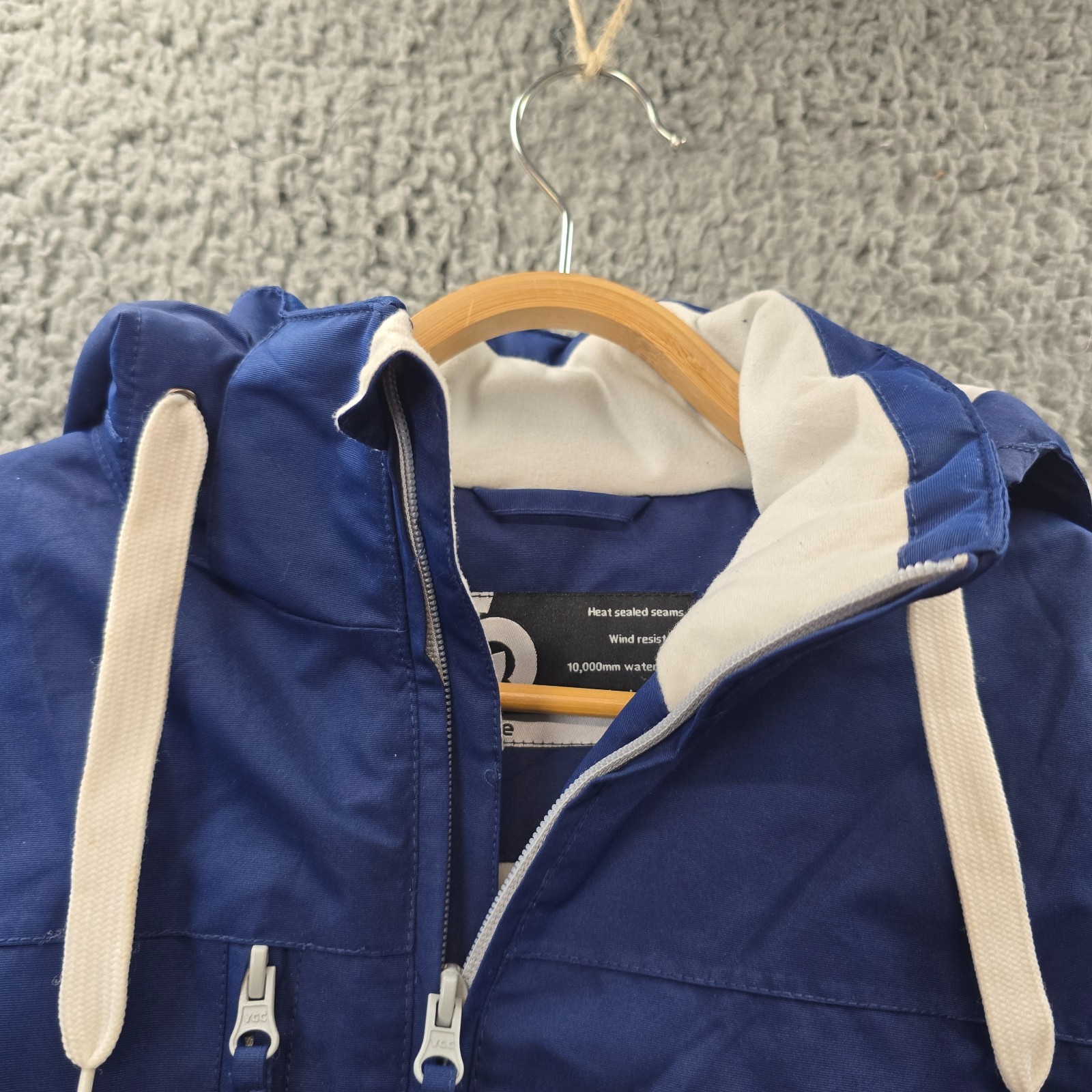 Chute Girls Skii Jacket Size 12 Blue Ivory Hooded Long Sleeve Waterproof