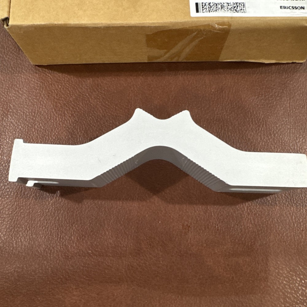 Ericsson SXK 125 2540/1 Mounting Bracket Assembly RAIL SYSTEM POLE