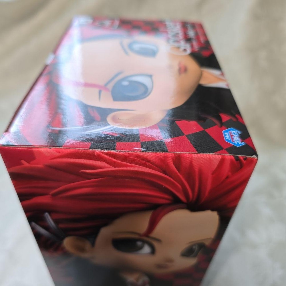 hide QPosket Figure A Normal Color