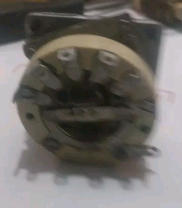 NOS For signal corps Transmitter Unit. Ceramic Rotary Switch.