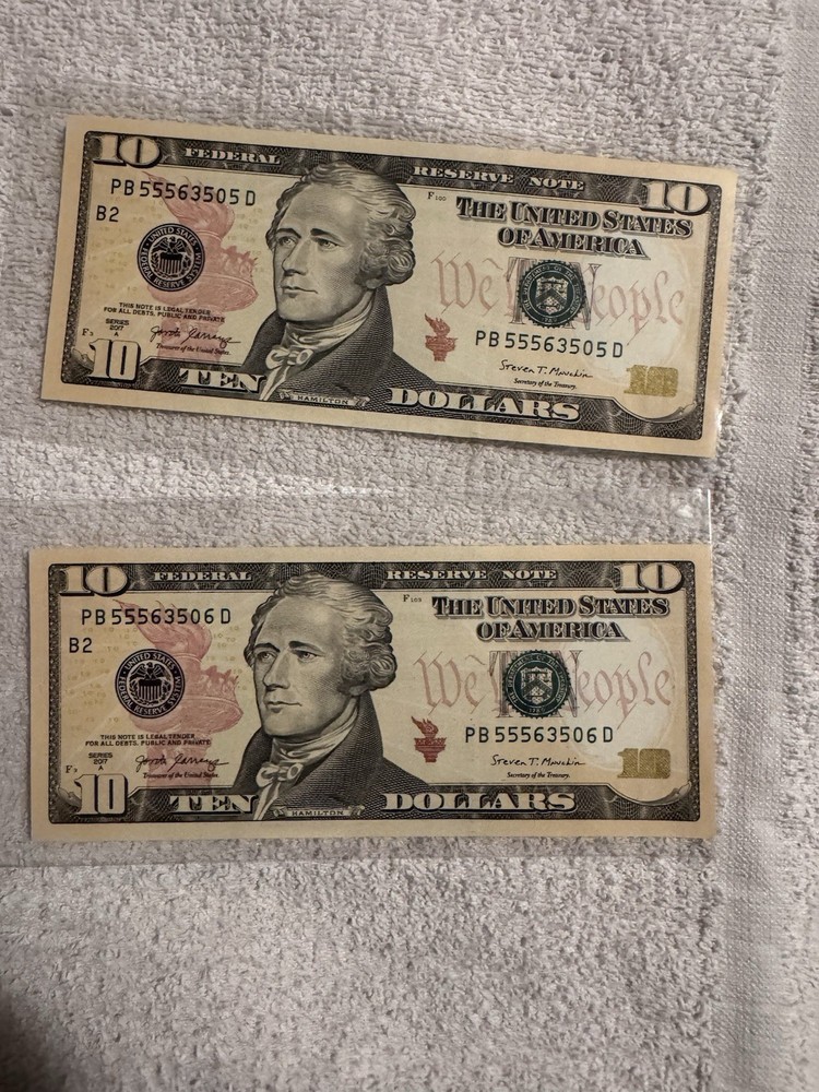 $10 Error Notes Duplicate Serial Numbers PB55563505D Pair of Banknotes