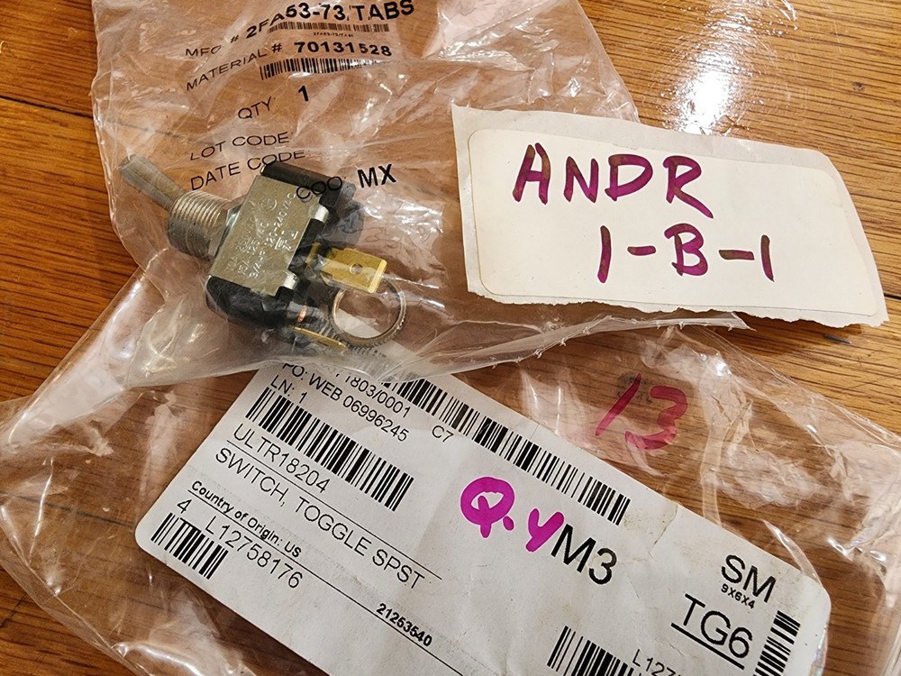 UltraFryer ULTR18204 Toggle Switch