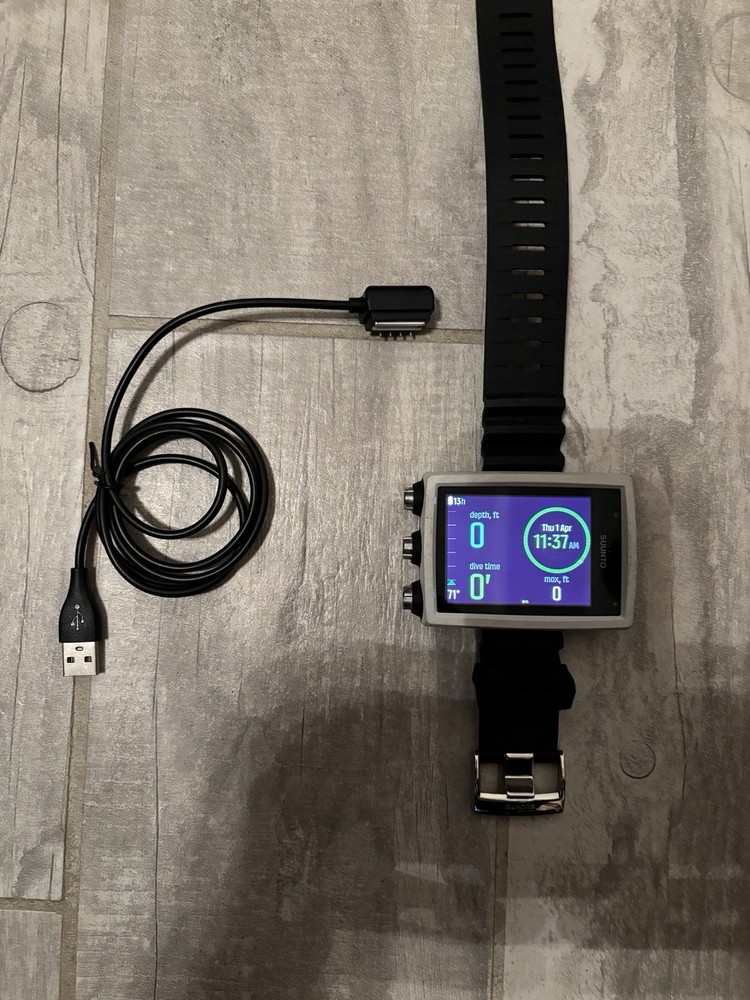 Suunto Eon Core Dive Computer USB Cable Black Strap Digital Display