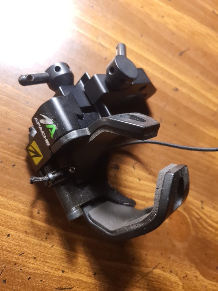 New Archery Products Apache Dropaway Arrow Rest Black Left-hand