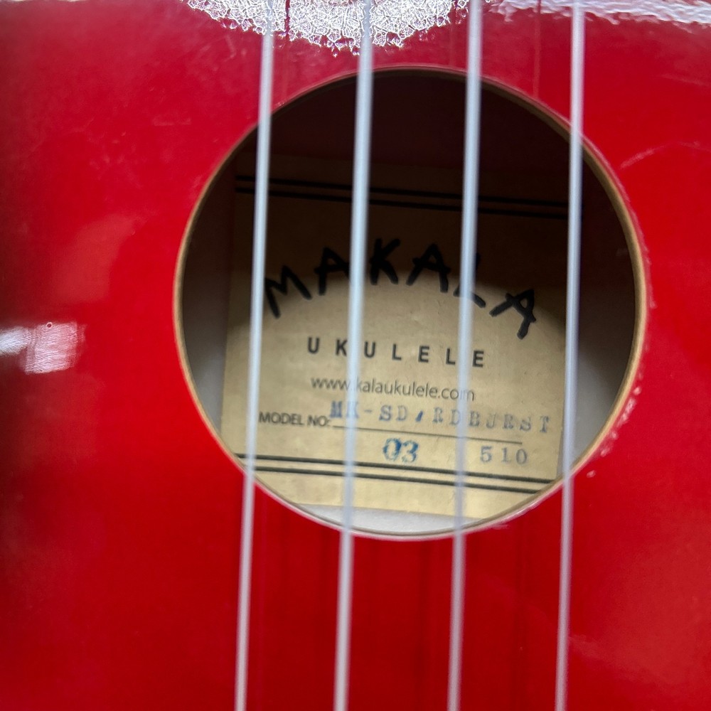 Makala Dolphin Ukulele Red MK-SD