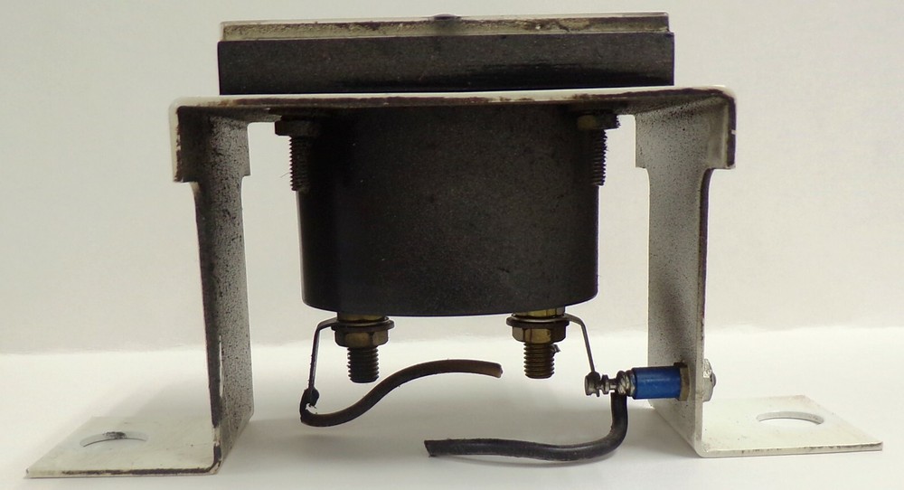 TRIPLETT, D.C. MILLIAMPERES METER, MODEL 220-G, 0-1 RANGE