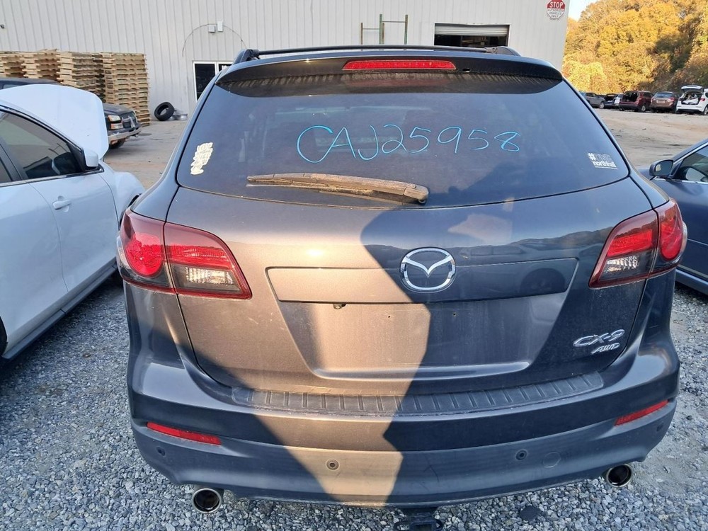 CX-9 2015 Glove Box 4863956